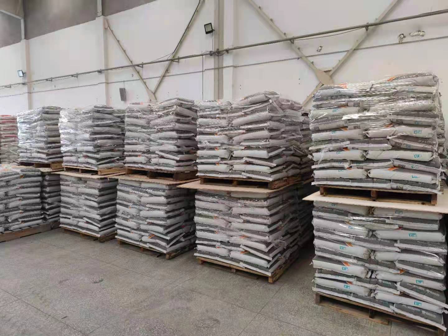 ?蹊径桥梁病害爆发的缘故原由有哪些？？？？该选择何种修补质料？？？？