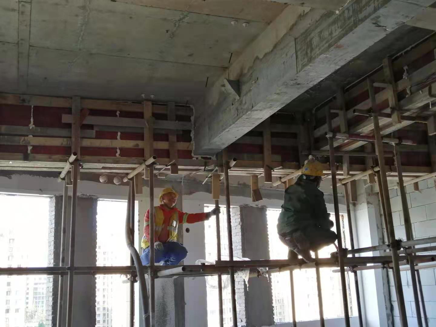 防水涂料需要具备哪些特征？？？？？？？？