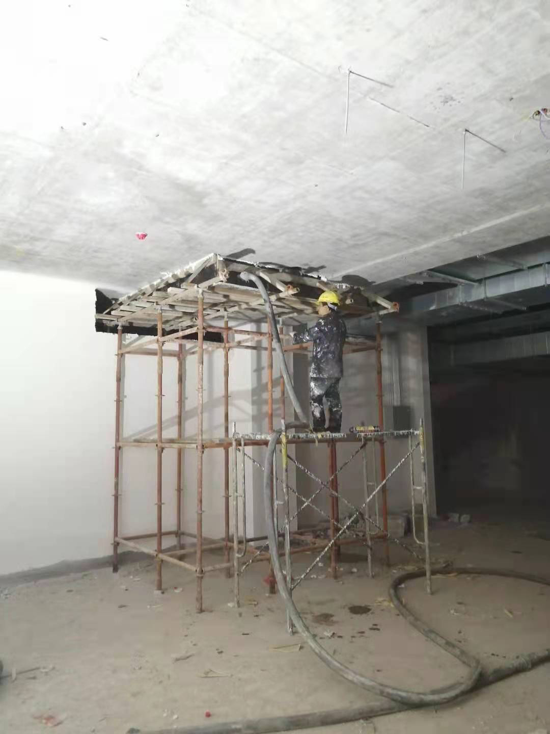 防水层泛起问题，，，，，怎么处置惩罚？？？？？（中）