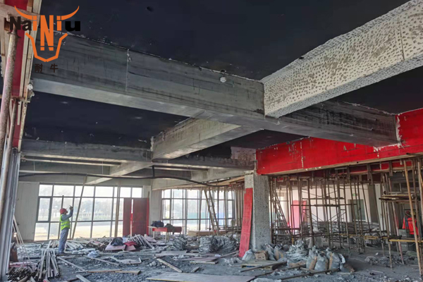 起砂后，，，，路面怎样快速地修补?（上）